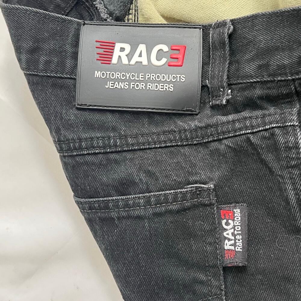 Rac3 Race to Road Protective Motorcycle Heavy-Duty Riding Jeans Size 40 & Pads